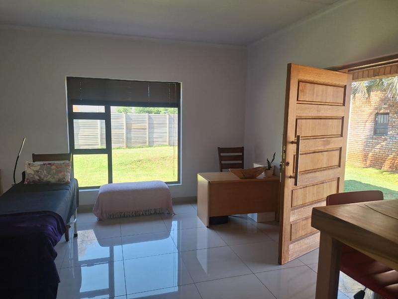 2 Bedroom Property for Sale in Adamayview North West